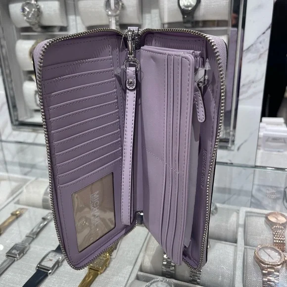 MICHAEL KORS Jet Set Lg Signatu Logo Continental Wallet Wristlet Phone
Lt Quartz - Picture 12 of 16